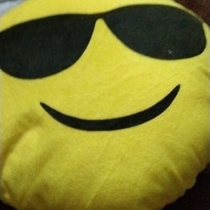 Smile cushion